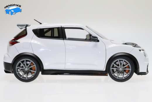Nissan Juke R 2.0 | Autoart | 1:18