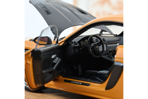 Porsche Cayman GT4 RS mit Weissachpaket 2023 Bahamagelb | Norev | 1:18