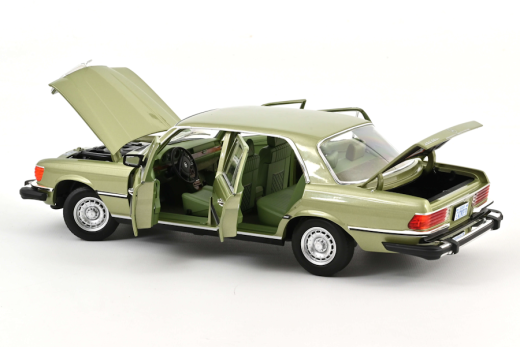 Mercedes-Benz 450 SEL Silbergrün US TV-Version 1979 | Norev | 1:18