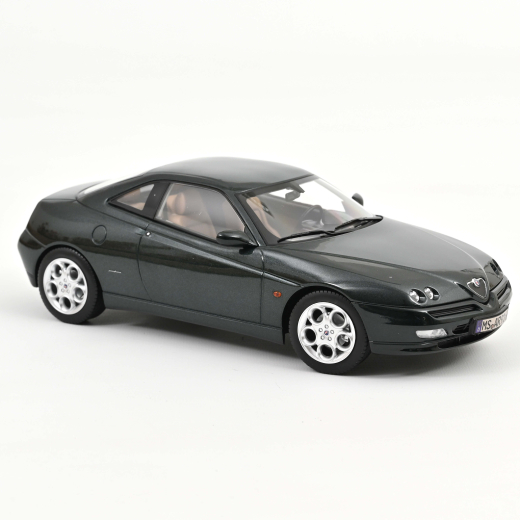 Alfa Romeo GTV 2001 Coventry Grün metallic | Norev | 1:18