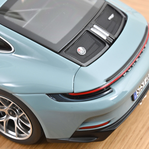 Porsche 911 S/T 2023 meissenblau | Norev | 1:18