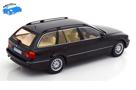 BMW 520i E39 Touring 1997 schwarzmetallic | KK-Scale | 1:18