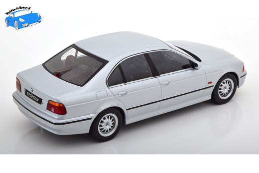 BMW 530d E39 Limousine 1995 silber | KK-Scale | 1:18