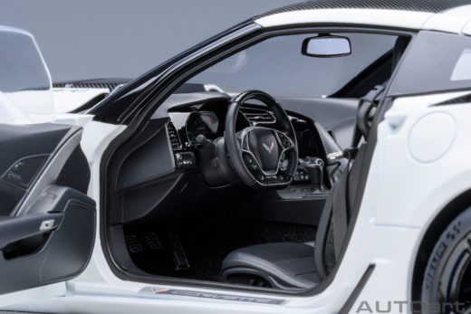 Chevrolet Corvette C7 ZR1 2019 Arctic White | Autoart | 1:18