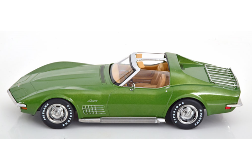 Chevrolet Corvette C3 mit Sidepipes 1972 hellgrün-metallic | KK-Scale | 1:18