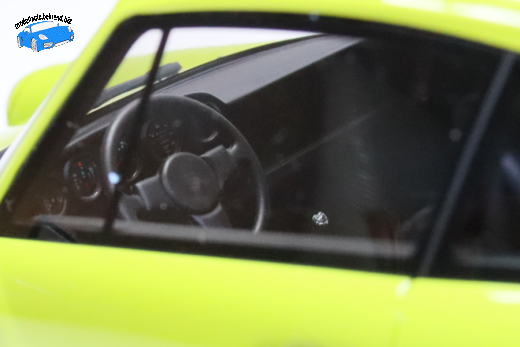 PORSCHE 911 CARRERA RS 3.0 GT-Spirit 1:18