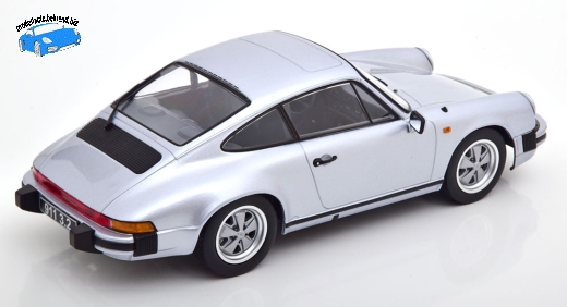 Porsche 911 Carrera 3.2 Coupe 250.000. 911er 1988 silbergrau KK-Scale 1:18