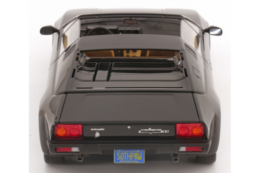 Lamborghini Jalpa 3500 mit abnehmbarem Hardtop 1982 schwarz | KK-Scale | 1:18