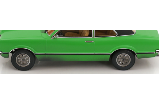 Ford Taunus GXL mit Vinyldach Dirty Version 1971 hellgrün/mattschwarz | KK-Scale | 1:18