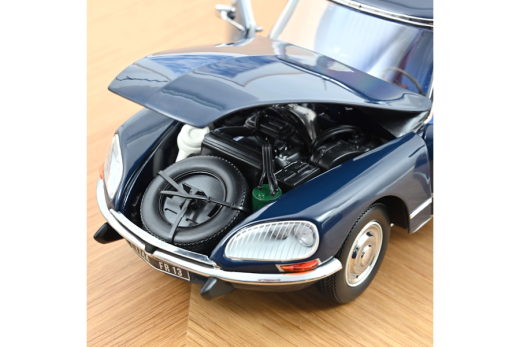 Citroën DS 23 Pallas 1974 Orient Blau | Norev | 1:18