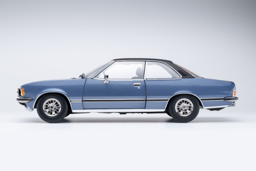 Opel Commodore B GS/E Coupé 1975 sapphire blue met.| Touring Model Cars | 1:18
