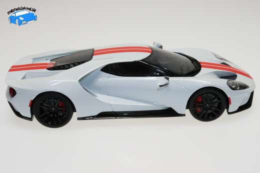 Ford GT 2017 GT-Spirit 1:18 Defekt: Sprung in Frontscheibe, Spiegel abgerissen